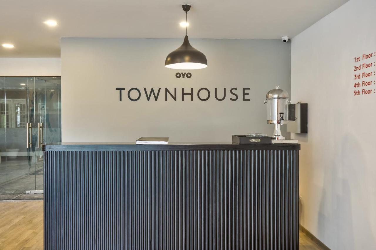 Oyo Townhouse 156 Maraimalai Nagar Hotel Csennai Kültér fotó