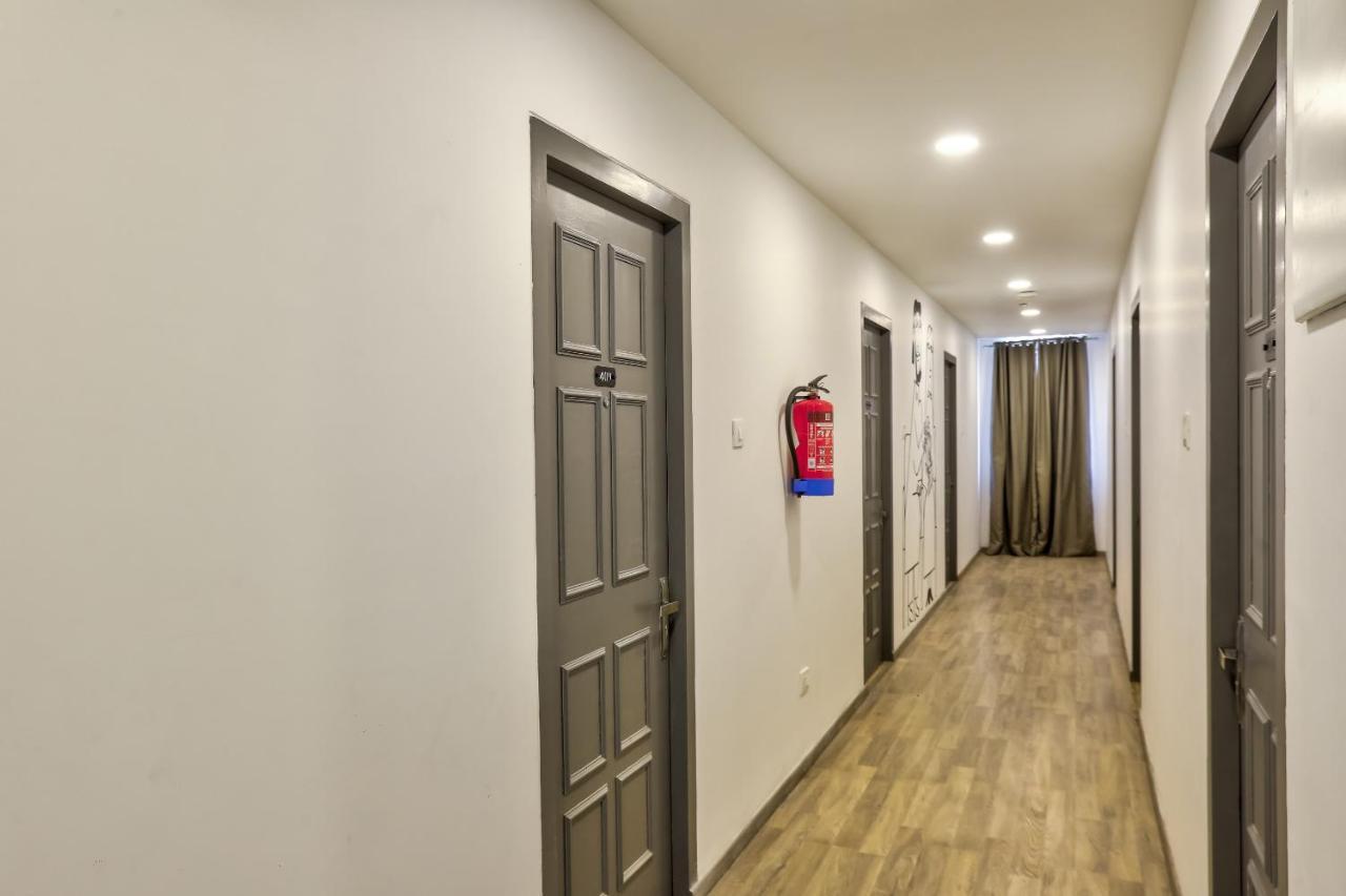 Oyo Townhouse 156 Maraimalai Nagar Hotel Csennai Kültér fotó
