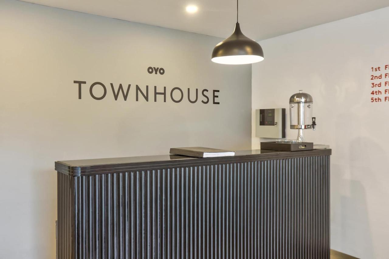 Oyo Townhouse 156 Maraimalai Nagar Hotel Csennai Kültér fotó