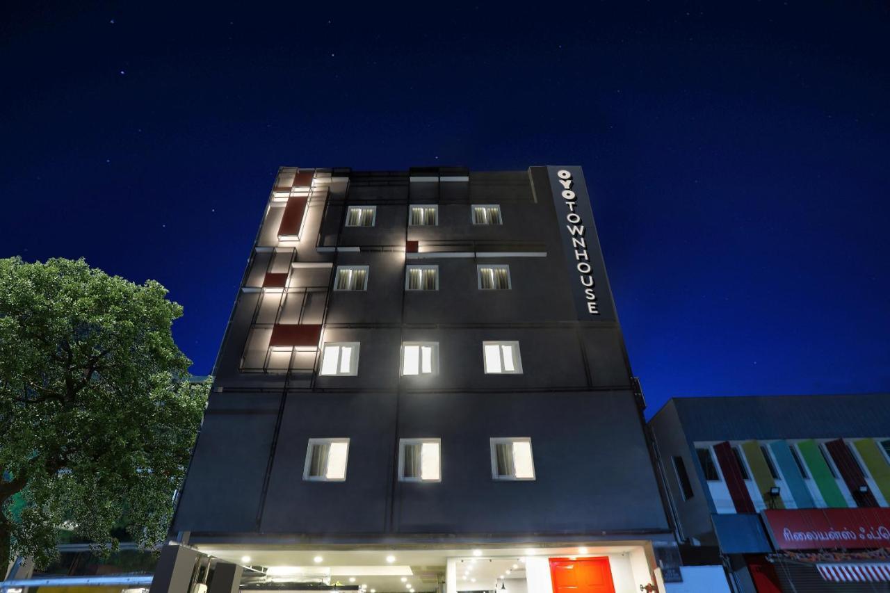 Oyo Townhouse 156 Maraimalai Nagar Hotel Csennai Kültér fotó